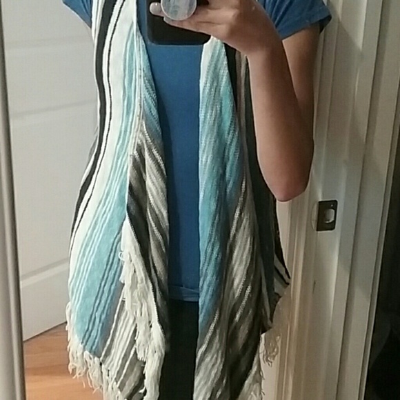 Cover up - Picture 3 of 3